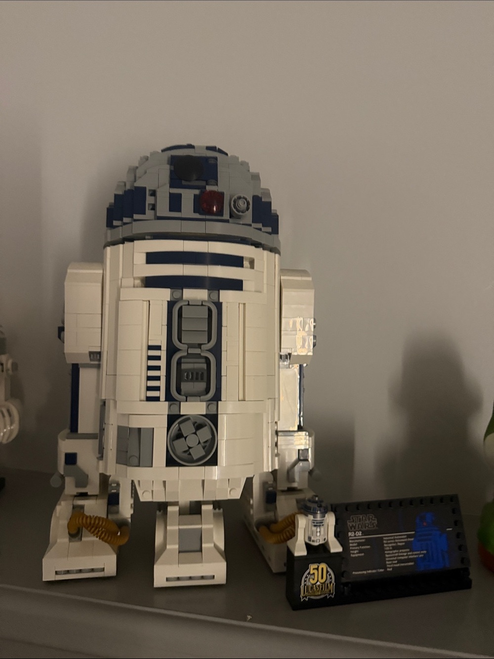 R2-D2 Building Block Figure - White & Blue Kids Toy